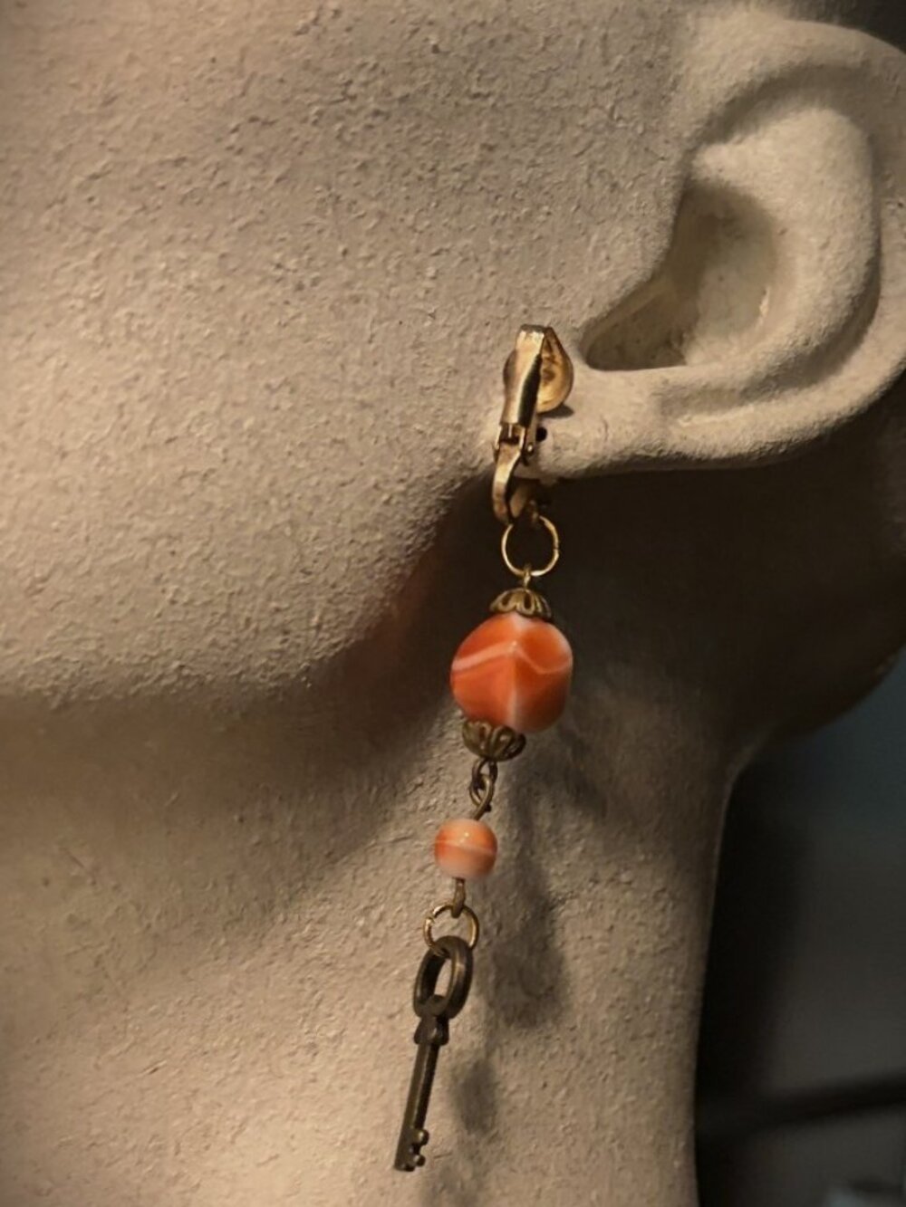 Unpierced Glass Beads & Keys